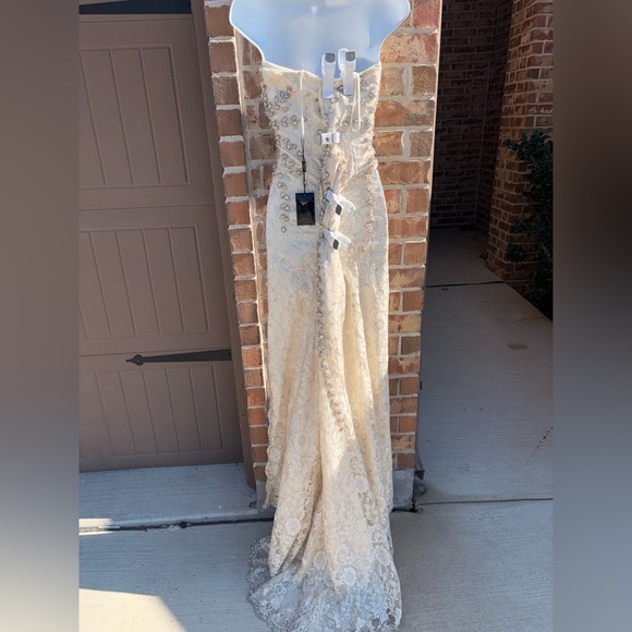 Terani Couture Champagne Fitted Crystal Beaded Gown with Slit size 20 NWT - Picture 8 of 11